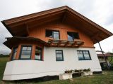 Haus mit Holzfassade