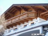 Holzbalkon